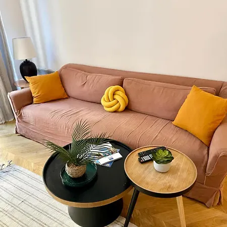 Appartement Chic Et élégant - Au Cœur Du Carré D'or *